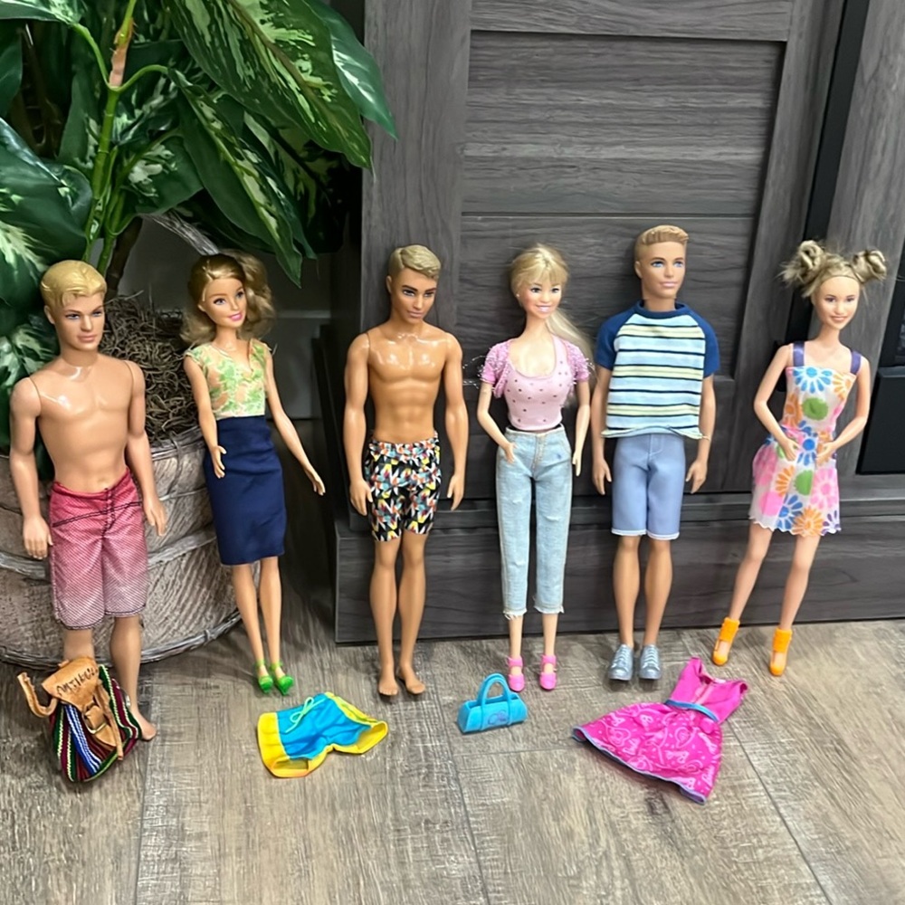 Barbie Retired & Vintage Dolls with all accessories shown…